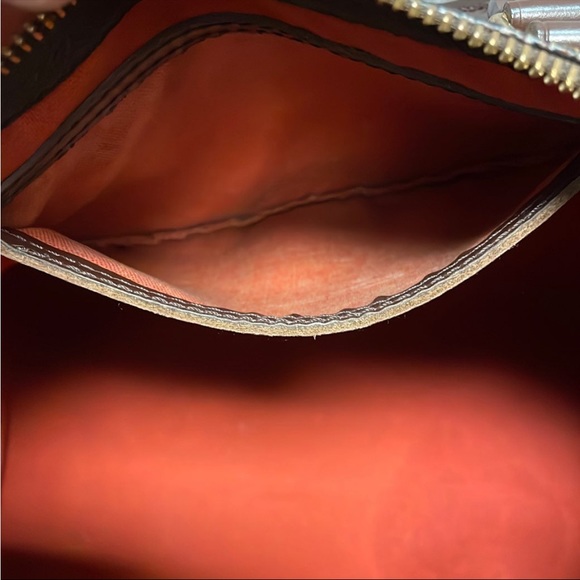 Louis Vuitton Speedy 30 Bag - Picture 8 of 10